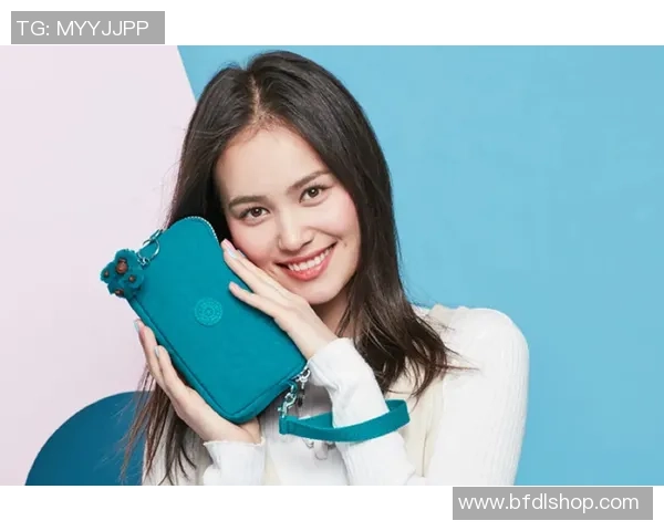 足球明星背什么包最时尚最实用让你也能成为潮流引领者